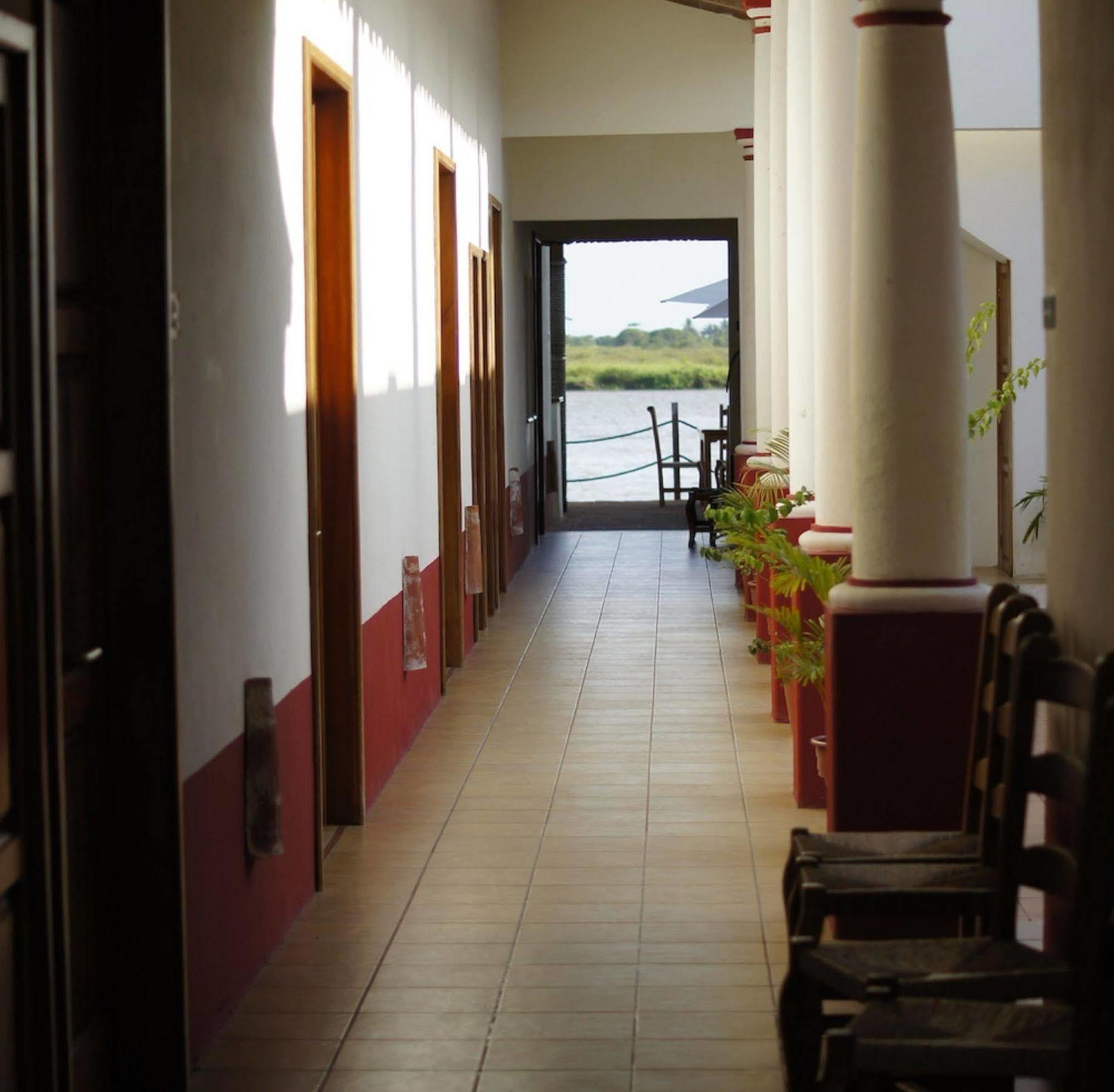 Casa Del Rio Hotel Tlacotalpan Exterior photo